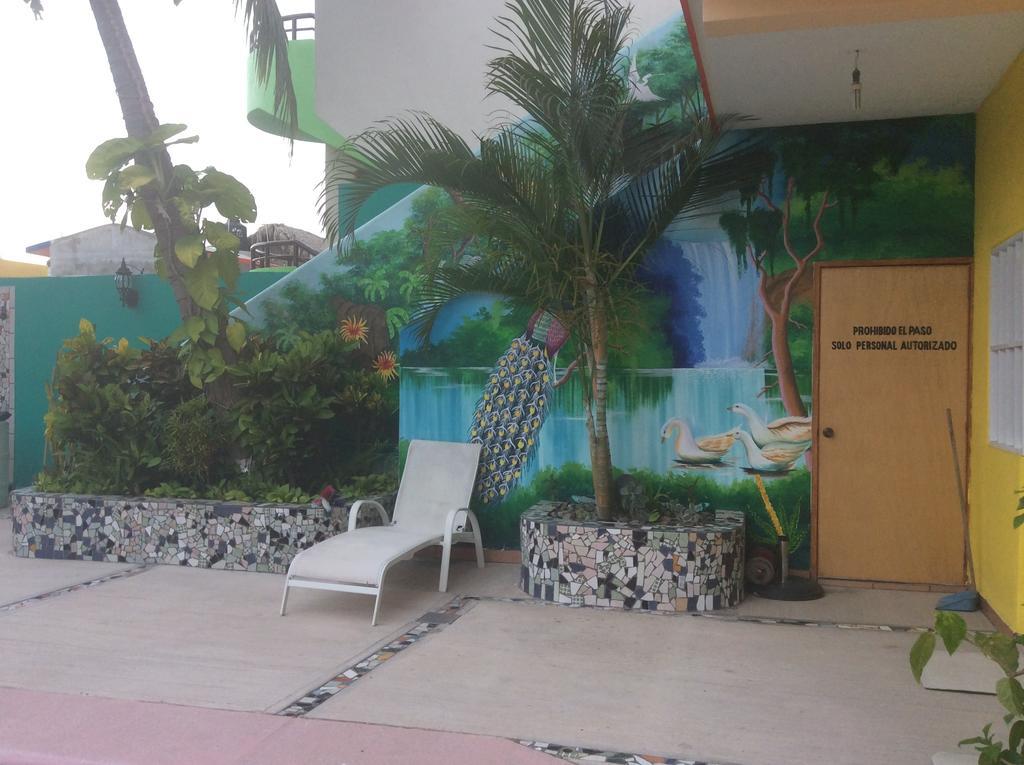 Bungalows Casa Grande Aparthotel San Patricio Melaque Buitenkant foto